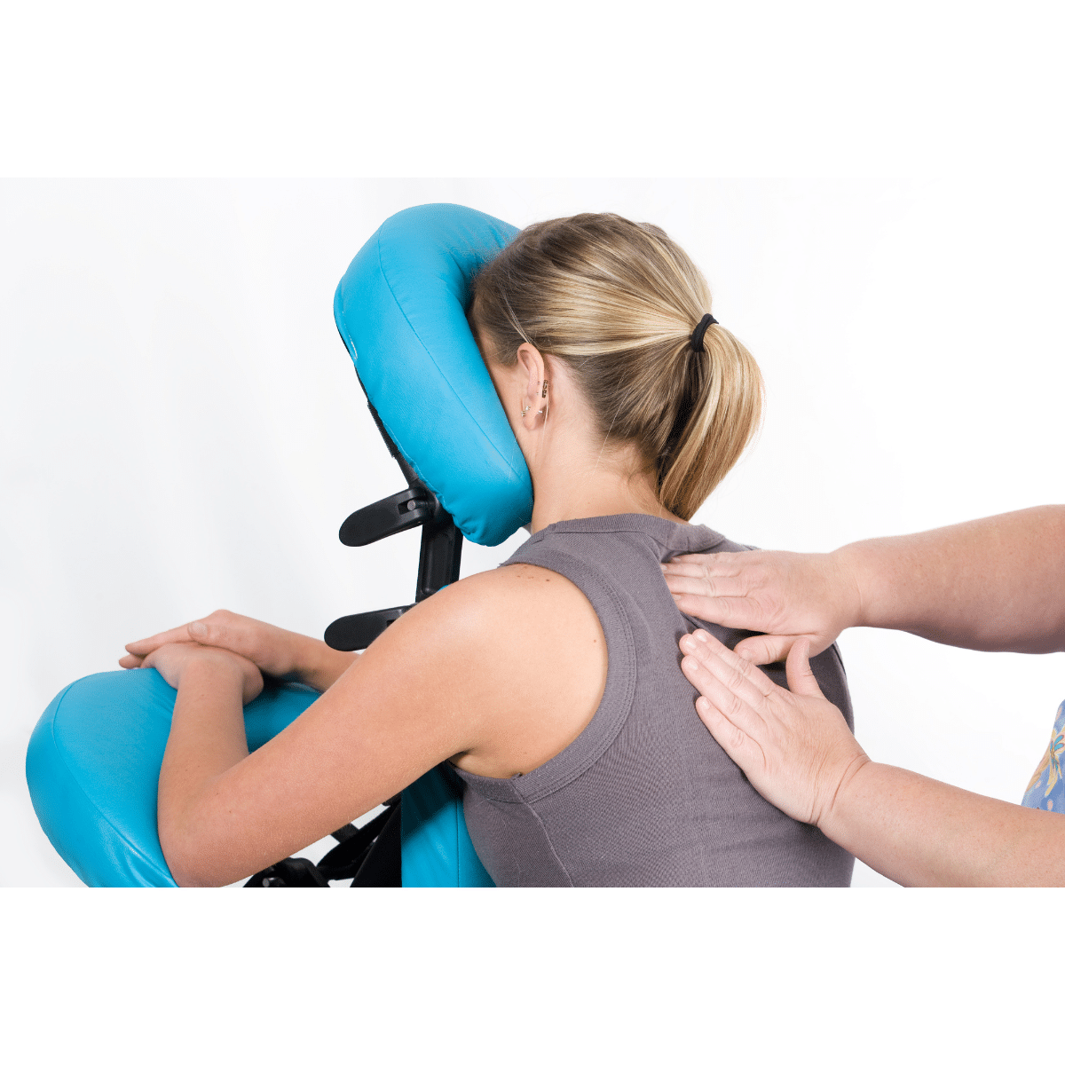 masaje-en-silla.png Masaje en silla con ventosas y maderoterapia - Imagen 1
